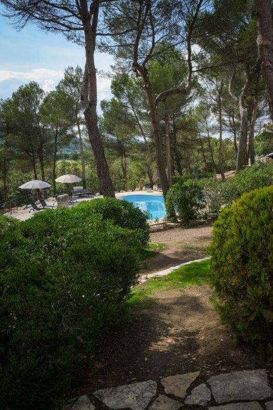 Hotel La Pinede Saint-Marcellin-les-Vaison Екстер'єр фото