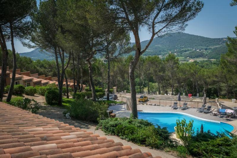 Hotel La Pinede Saint-Marcellin-les-Vaison Екстер'єр фото