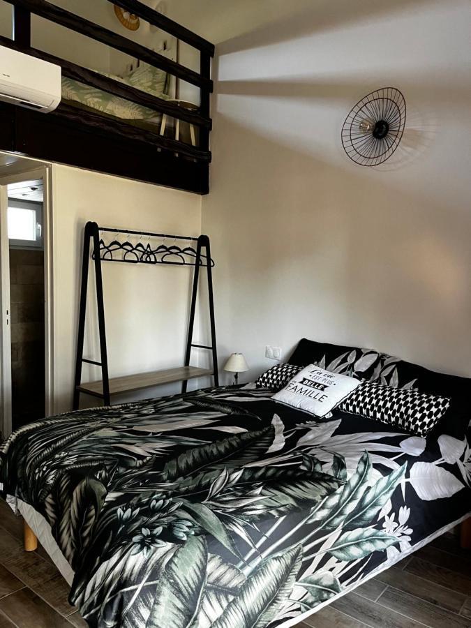 Hotel La Pinede Saint-Marcellin-les-Vaison Екстер'єр фото