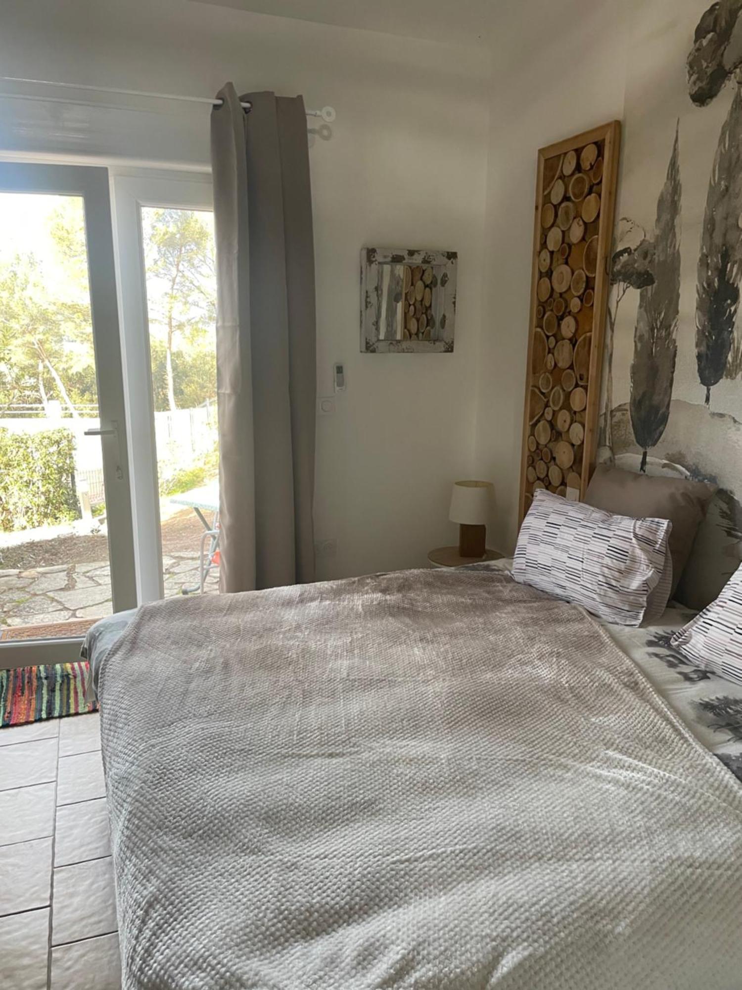 Hotel La Pinede Saint-Marcellin-les-Vaison Екстер'єр фото